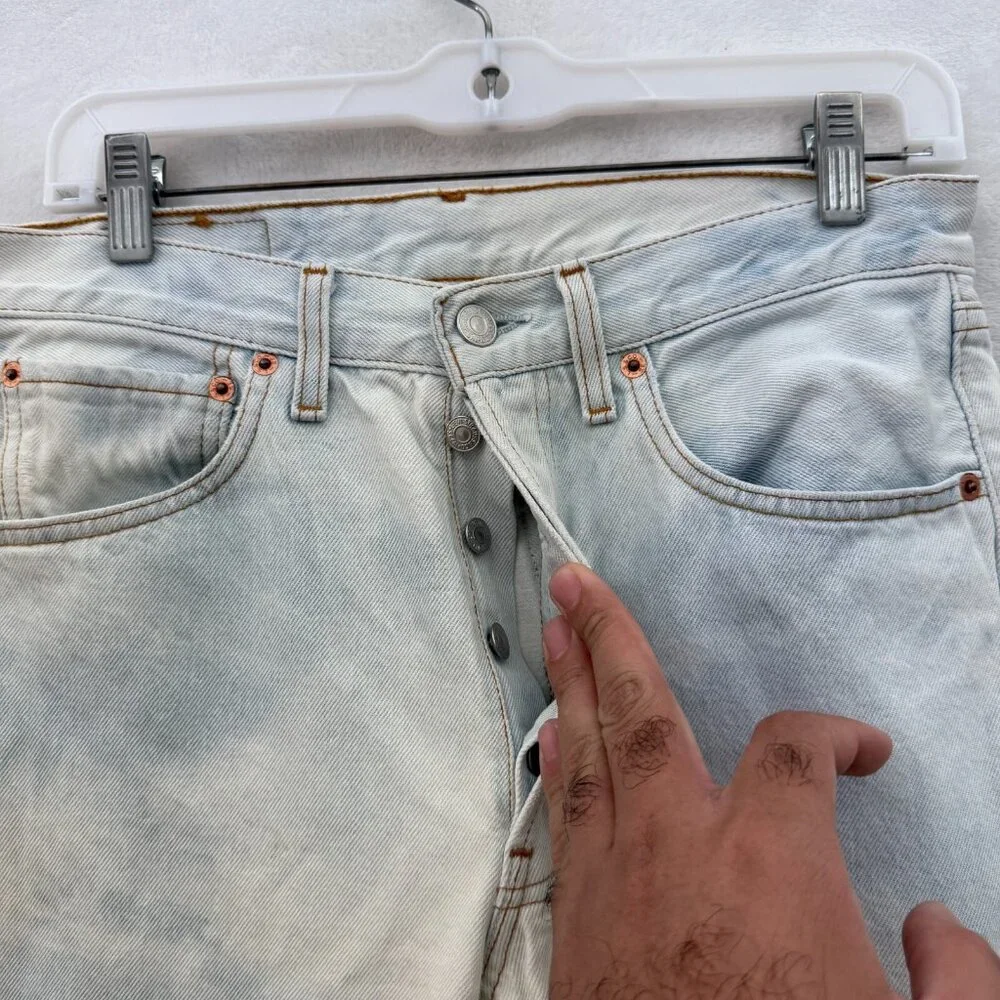 Vintage Levis 501 Jeans Men 31x32 Blue Stone Wash Straight Leg Button Fly 90s